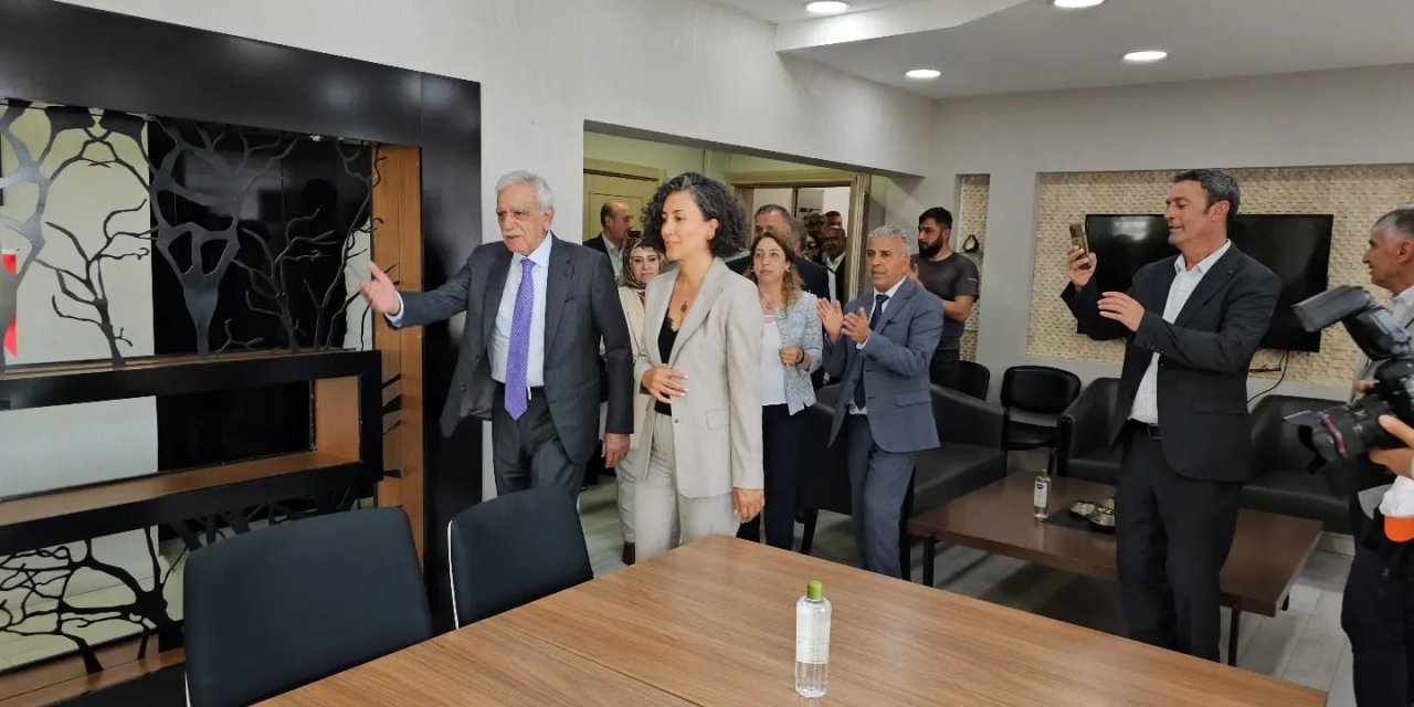 Göreve Başlayan Ahmet Türk: Mardin'de Halkımızla, Kent Konseyimizle İhtiyaçları Belirleyeceğiz