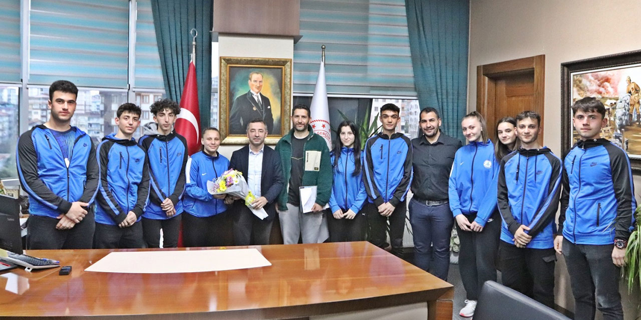 Rize'nin Gururu: Hokeyde Türkiye Şampiyonası'na Yolculuk!