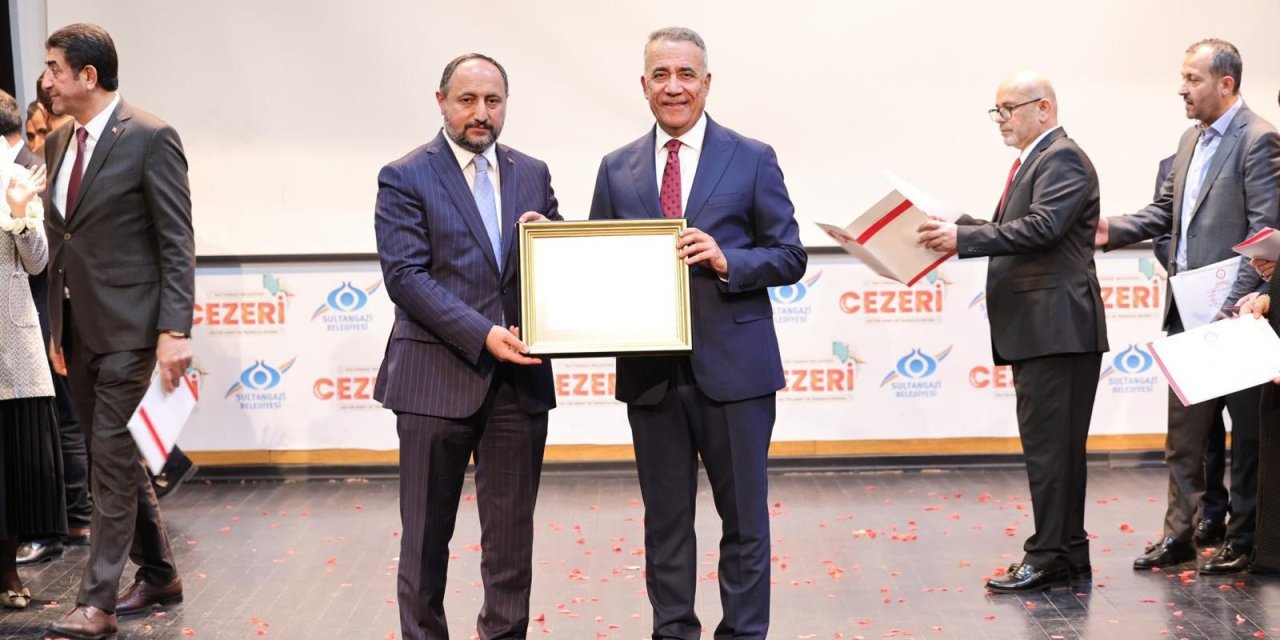 Sultangazi Belediye Başkanı Abdurrahman Dursun Mazbatasını Aldı