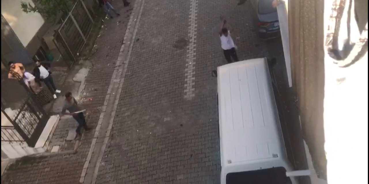 İstanbul - Esenyurt'ta Ev Sahibi İle Kiracı Kavgasında Ortalık Savaş Alanına Döndü