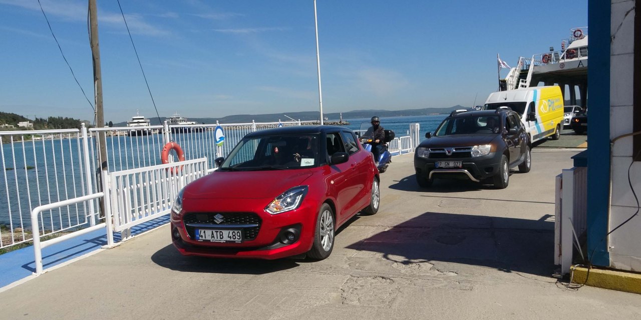 Tatilciler Bu Kez Feribot Kuyruğuna Girmedi