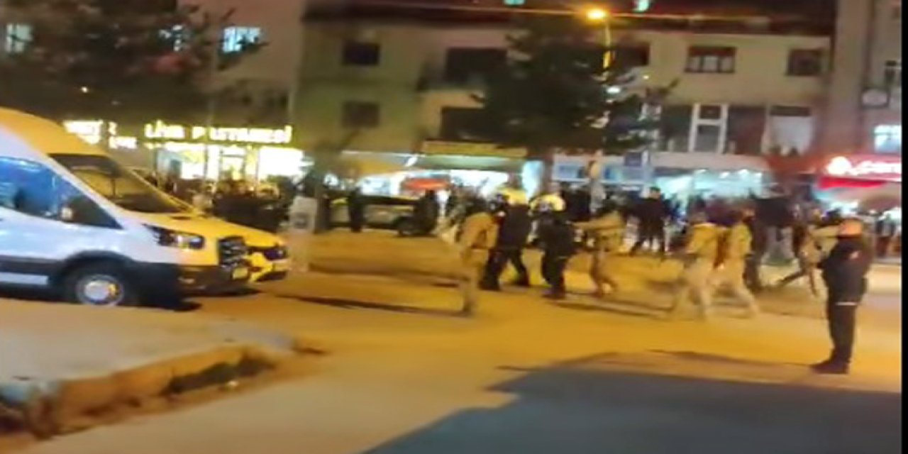 Güroymak’ta Belediye El Değiştirdi; Protestolarda 5 Polis Hafif Yaralandı, 14 Gözaltı