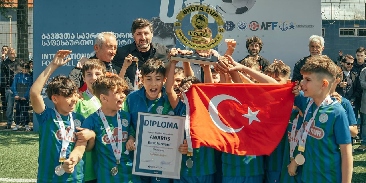 Çaykur Rizespor U11, Shota Cup'ta İkinci Oldu!