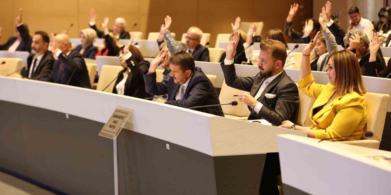 Nilüfer Belediye Meclisi, yeni dönemin ilk toplantısını yaptı