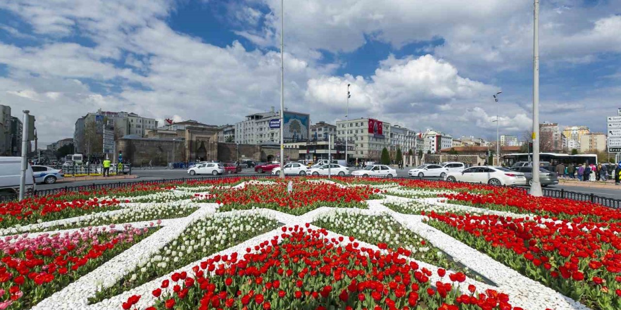 Büyükşehir ile Kayseri bayrama rengarenk giriyor