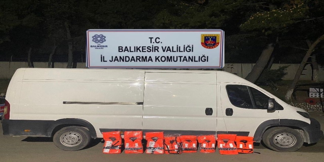 33 Düzensiz Göçmen Ve 1 Organizatör Yakalandı