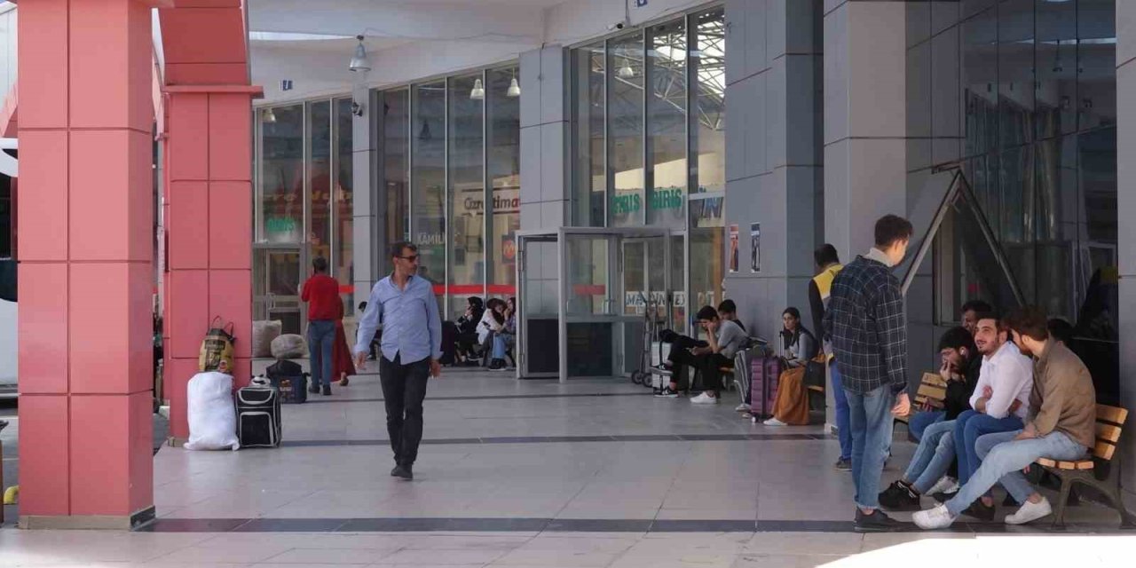 Mardin Otogarında Bayram Yoğunluğu