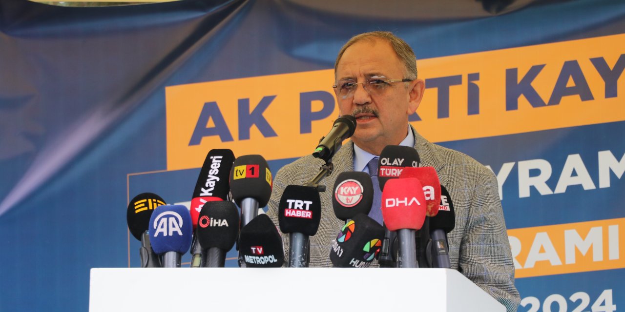 Bakan Özhaseki: İnsanların Gönüllerindeki Yerimizi Perçinleyeceğiz