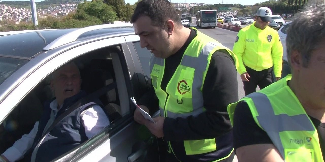Emniyetli Hayat Derneği Tarafından Trafikteki Sürücülere Farkındanlık Etkinliği Düzenlendi
