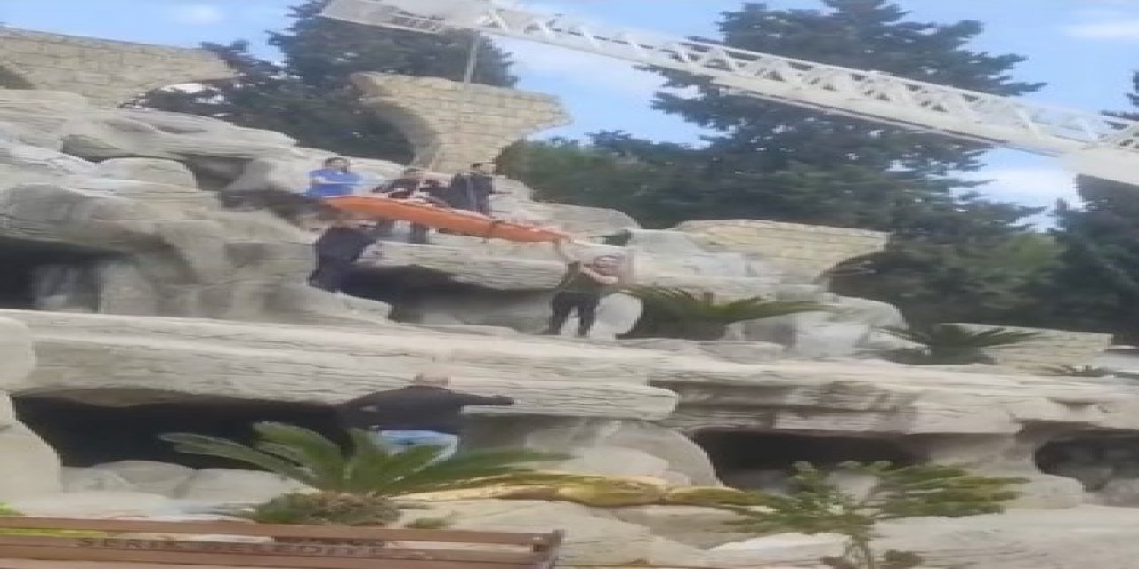 Tatil İçin Antalya’ya Gelen Turist Yapay Şelalenin Tepesinde Mahsur Kaldı