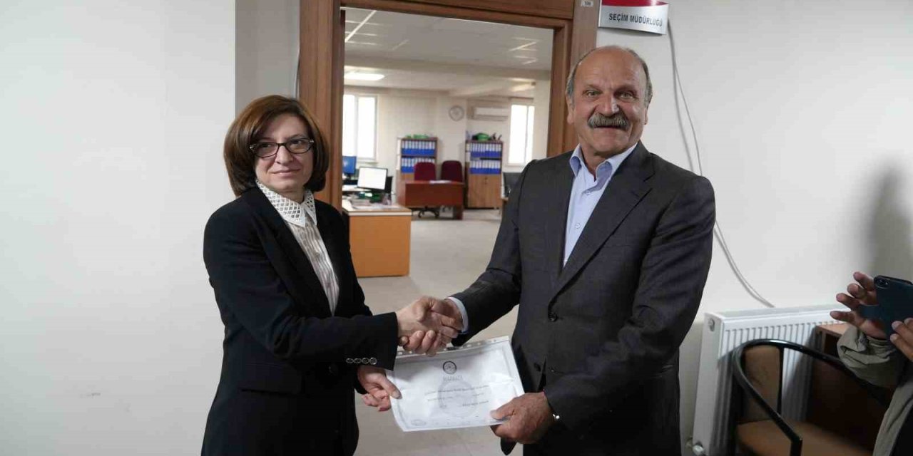 Mazbatasını Alan Iğdır Belediye Başkanı Güneş Göreve Başladı