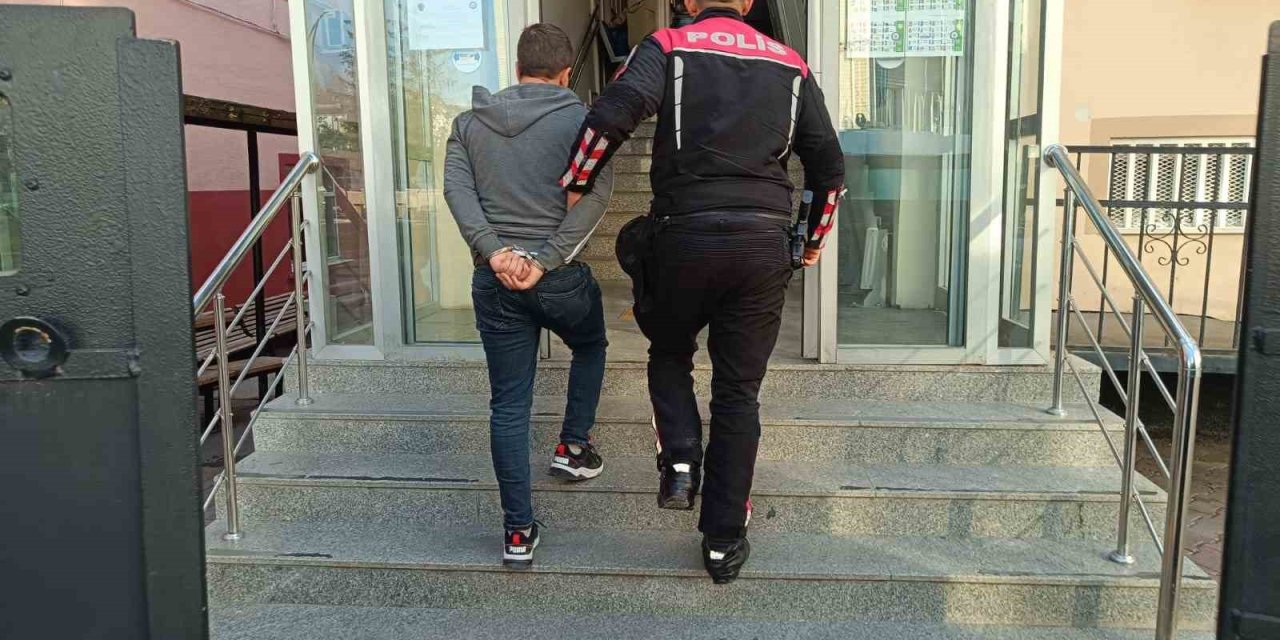 Kırşehir’de Evden Hırsızlık Yapan 2 Şüpheli Yakalandı