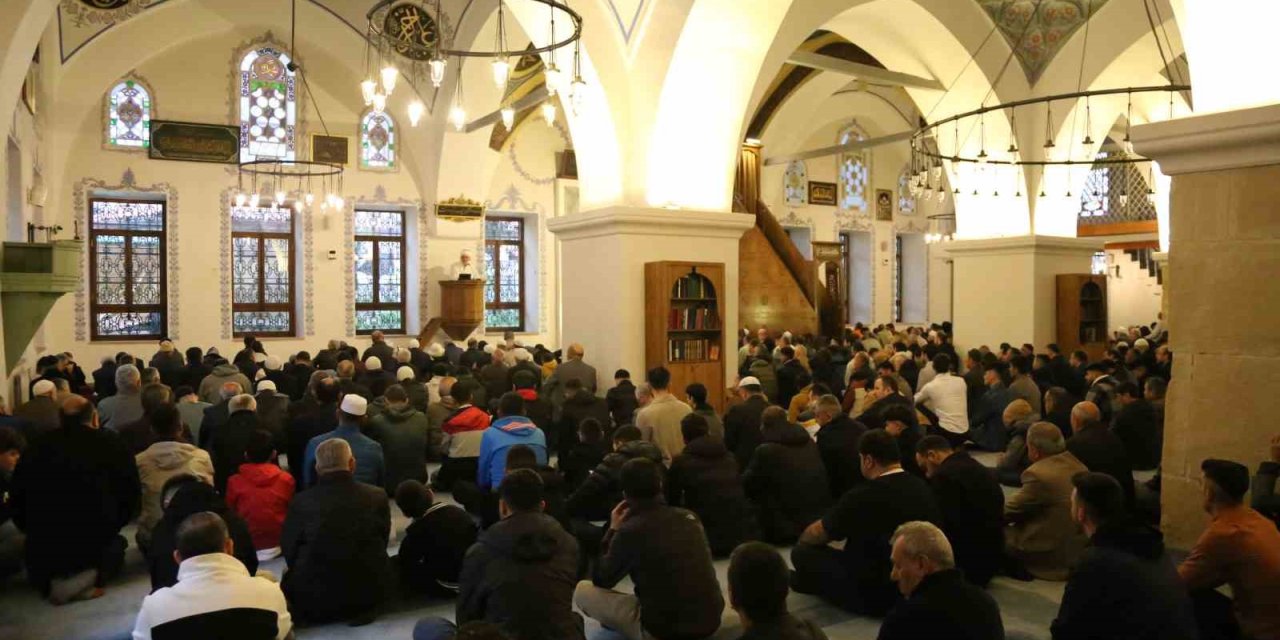 Kastamonu’da Bayram Namazı Coşkusu