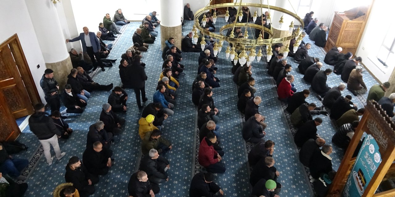 Yüksekova'da Asırlık Bayramlaşma Geleneği