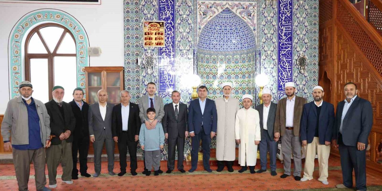 Başkan Tombaş Vatandaşlarla Bayramlaştı