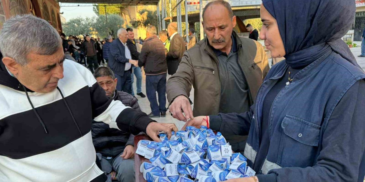 Aydın Büyükşehir Belediyesi Vatandaşlarla Bayramlaştı