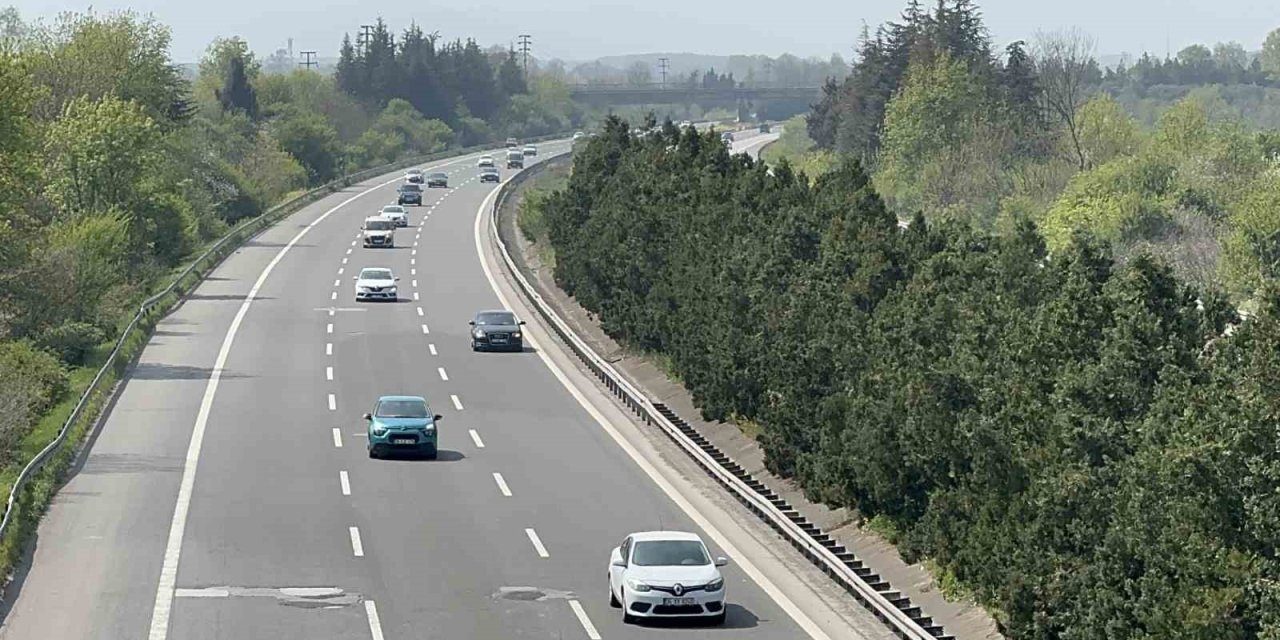 Anadolu Otoyolu’nda Bayram Yoğunluğu