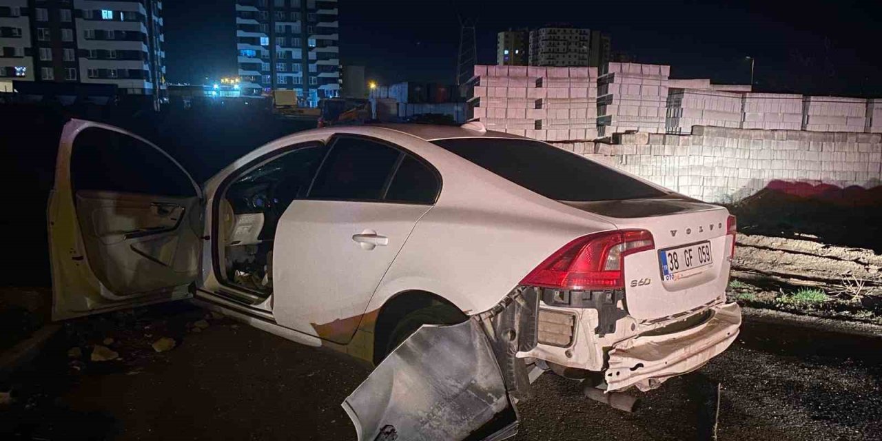 Kayseri’de Polisin "Dur" İhtarına Uymayan Alkollü Sürücü Yakalandı