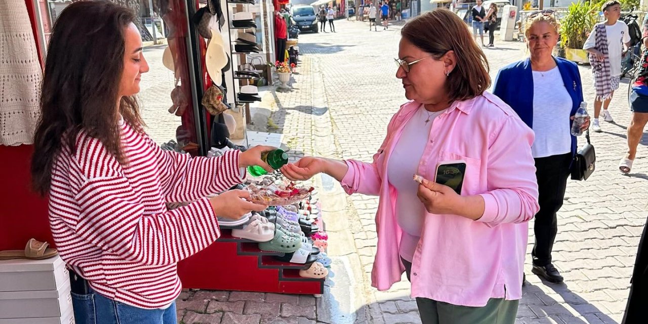 Başkan Gençay, Vatandaşlarla Bayramlaştı