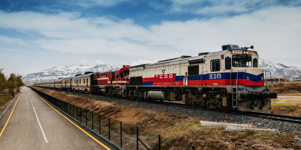 Ankara-diyarbakır Ve Ankara-tatvan Turistik Trenleri Sefere Başlıyor