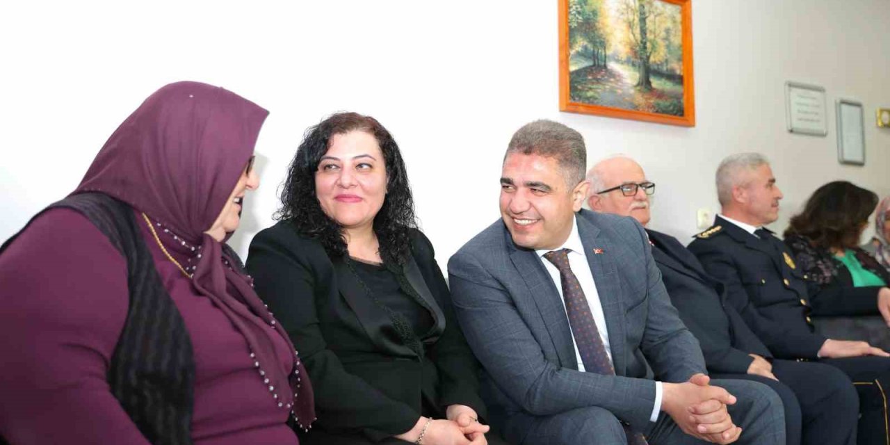 Vali Aslan Huzurevi Sakinlerini Unutmadı