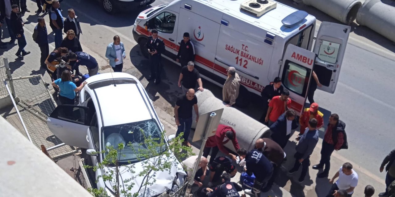 Otomobilin Kaldırımda Çaptığı Yaya Öldü