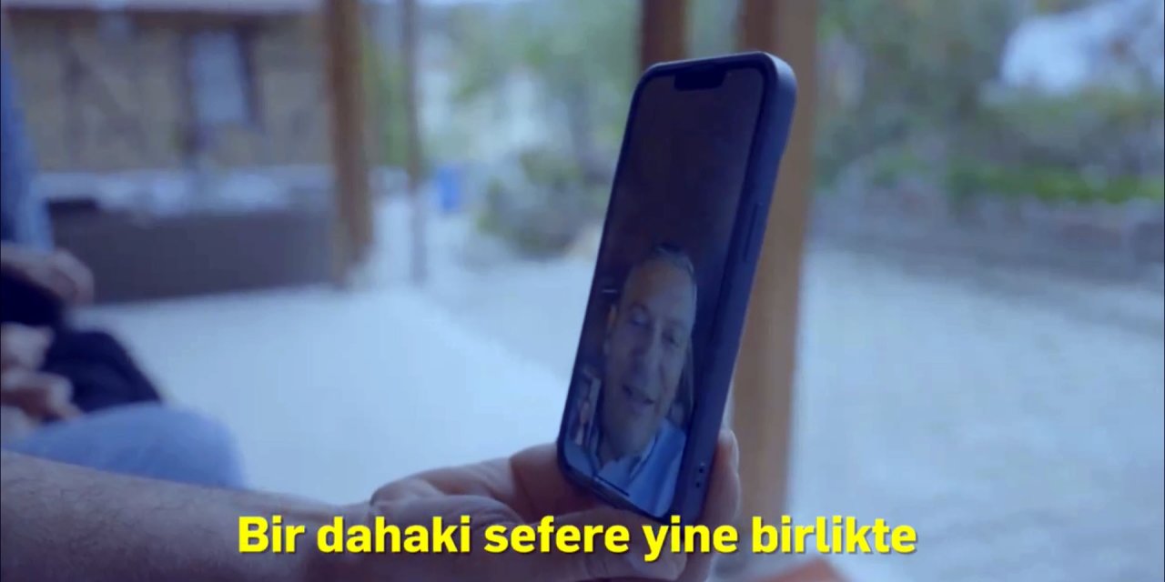 Özel, Reklam Filminde Oynayan Çocukların Bayramını Kutladı