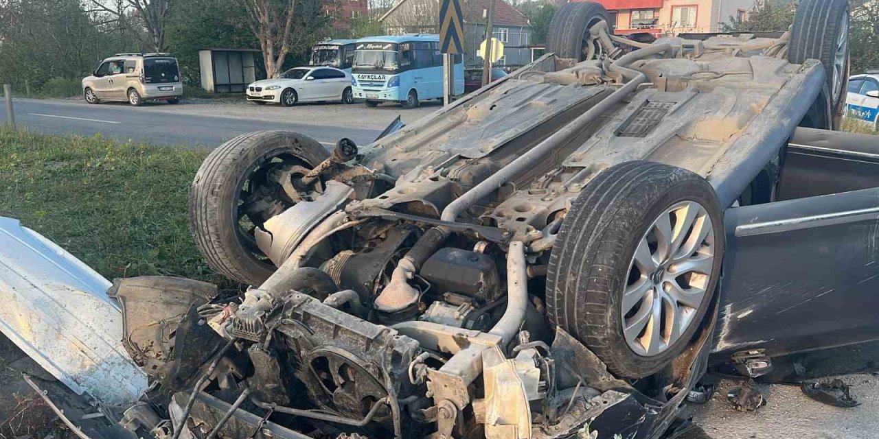 Kaza Anı Güvenlik Kamerasında; 7 Yaralı