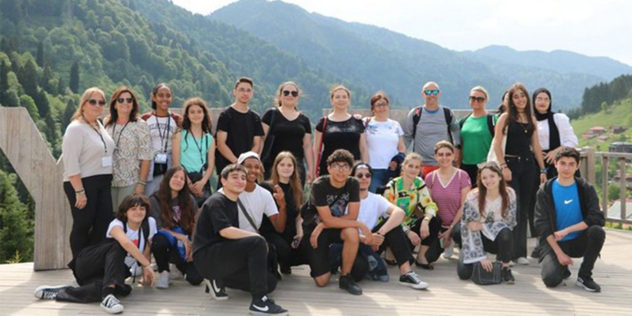 Avrupa’dan 50 Öğrenci ve Öğretmen Rize’de