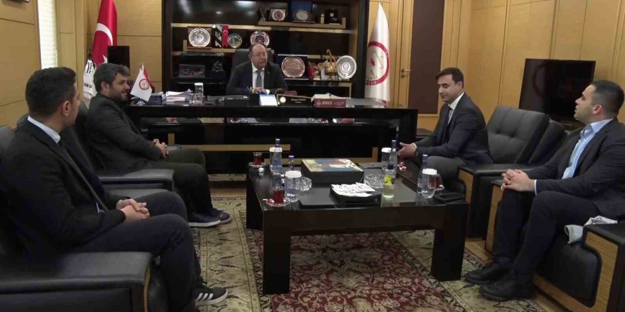 Ysk Başkanı Yener: "Ak Parti’nin 2, Chp’nin 1, Mhp’nin 1, Dem Parti’nin 2 İtirazı Kabul Edildi"