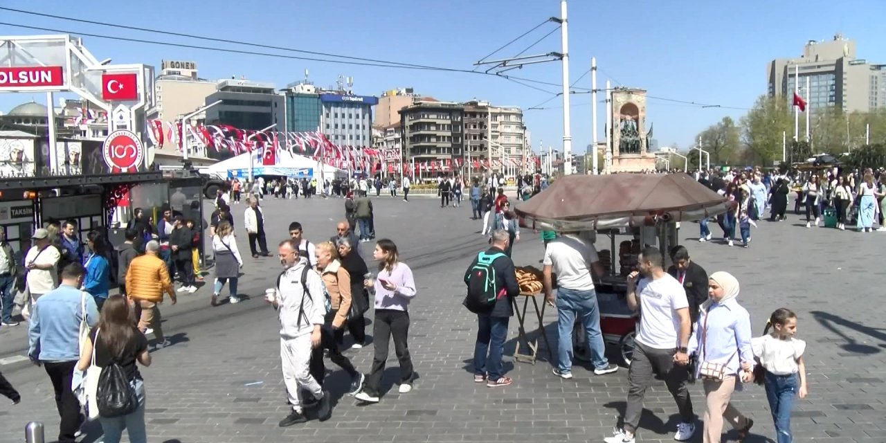 İstanbul - İstiklal Caddesi’nde Bayram Yoğunluğu
