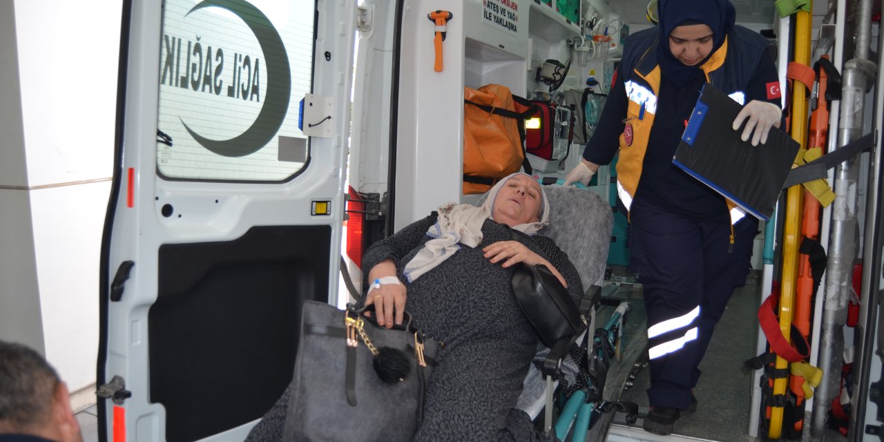 Kazada Yaralanan Kadın, 'Kocama Bakın' Diye Ağladı; Eşi Hastanede Öldü