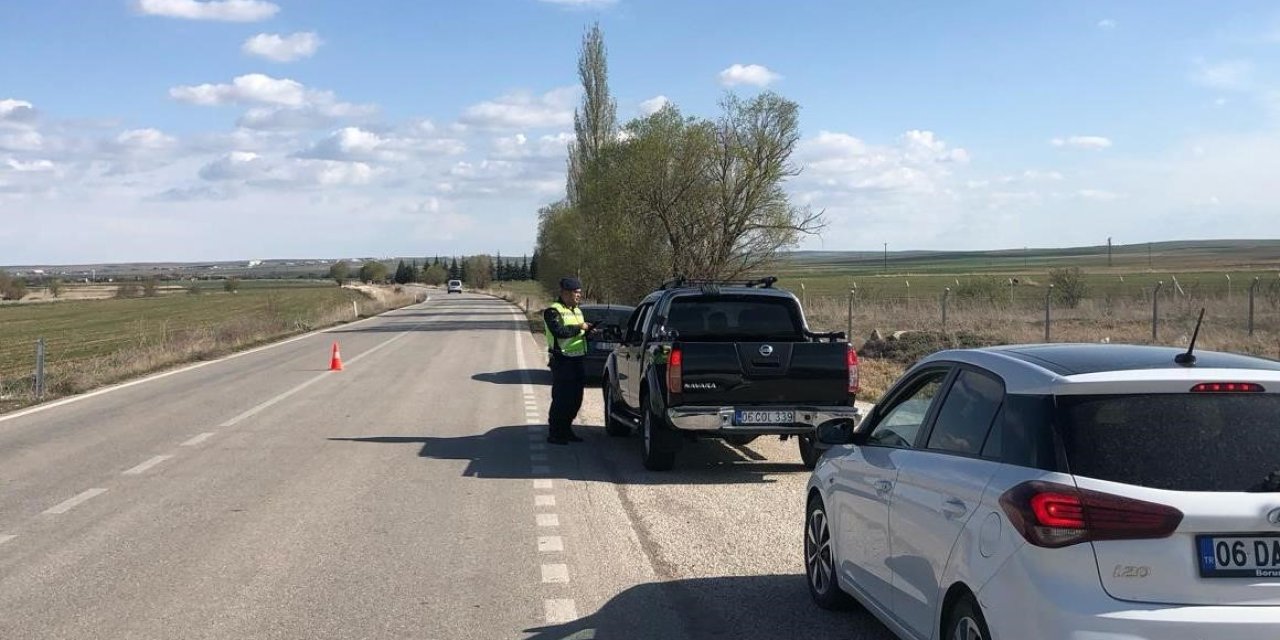 Kulu’da Jandarma Ekipleri Denetimlere Devam Ediyor