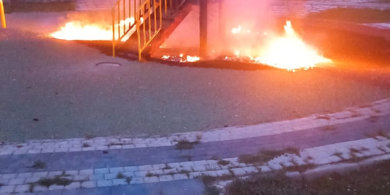 Bolu Belediyesi’nin Yaptırdığı Çocuk Parkı Kundaklandı