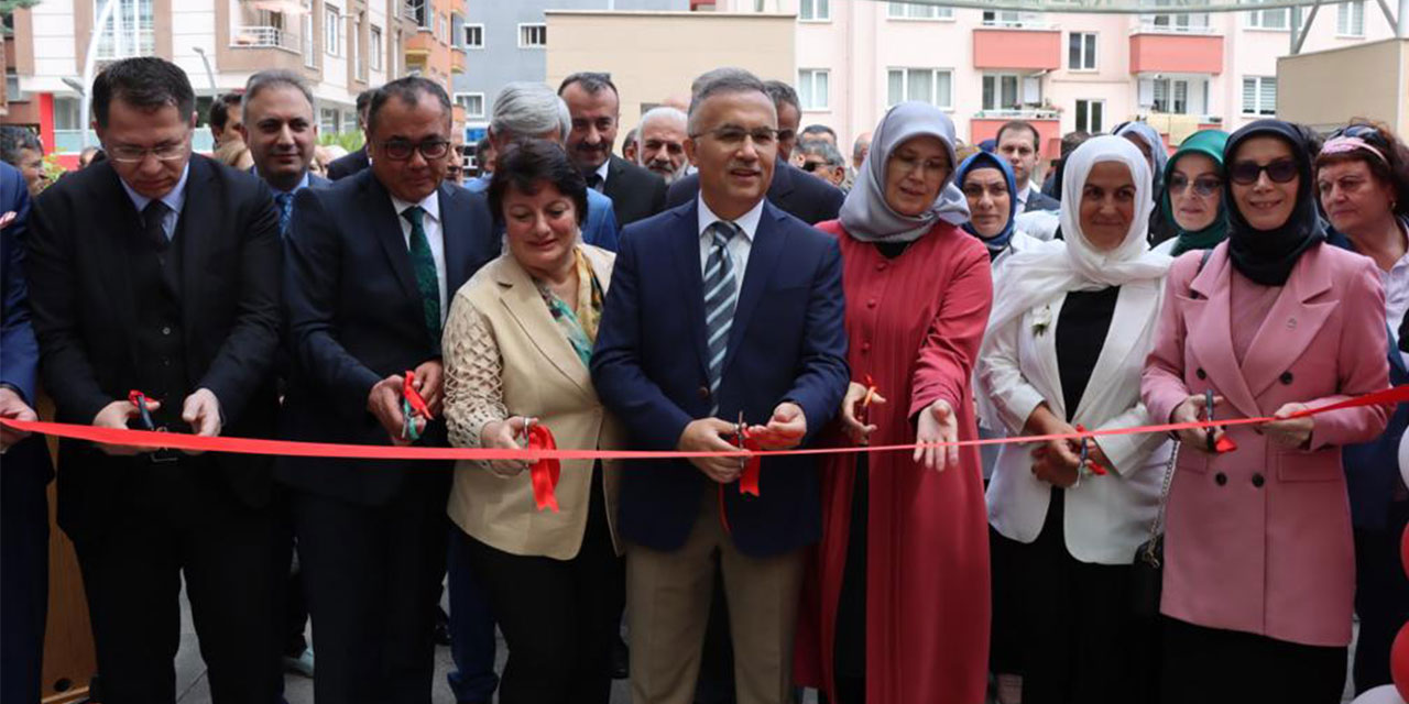Rize’de Halk Eğitim Merkezlerinin Yıl Sonu Sergisinin Açılışı Gerçekleştirildi