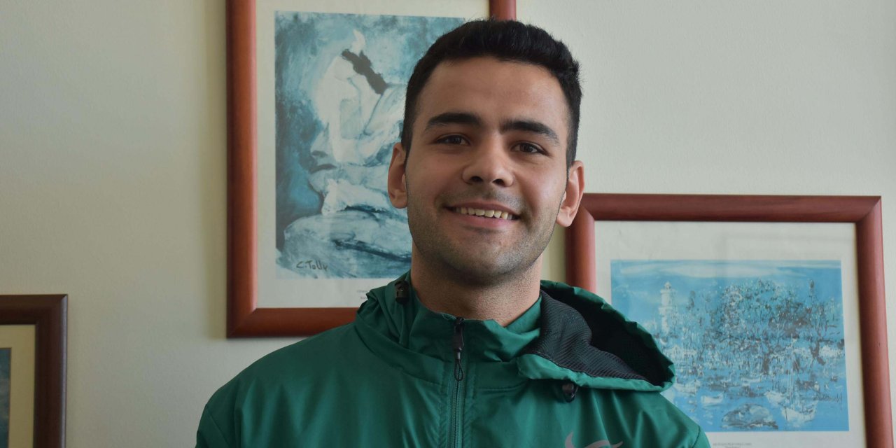 Belden Aşağısının Felç Olduğu, Yüzde 80 Görme Kaybı Yaşadığı Hastalığı Yendi