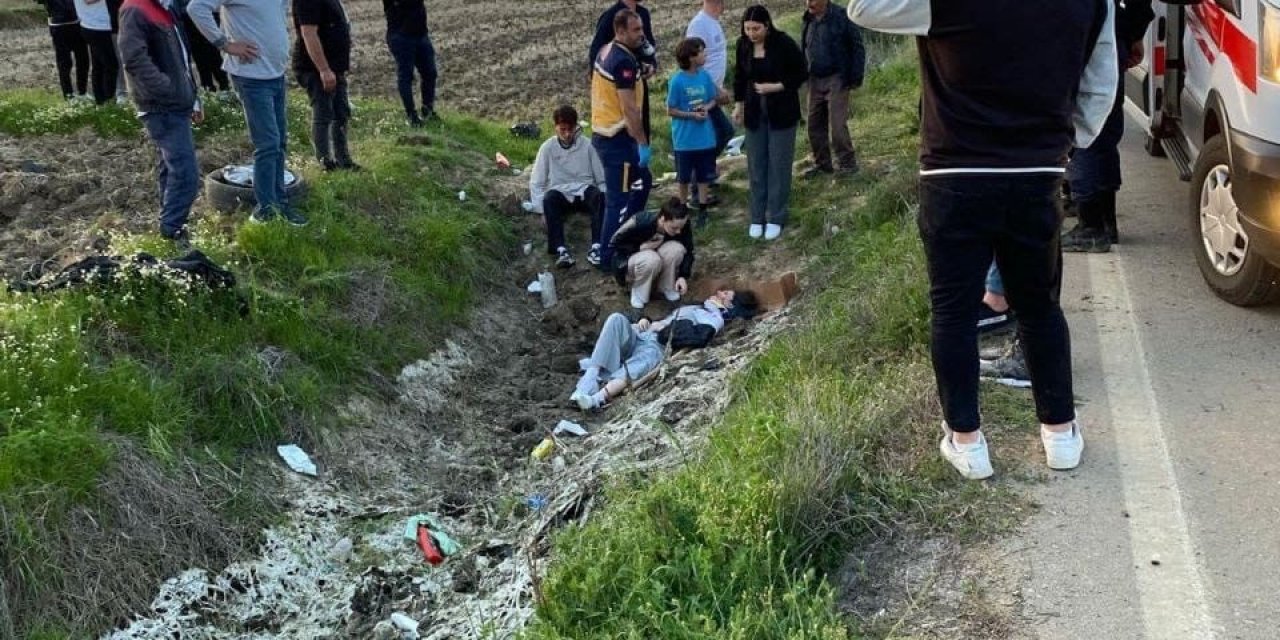 Yoldan Çıkan Otomobil Takla Attı: 2 Si Ağır, 5 Yaralı