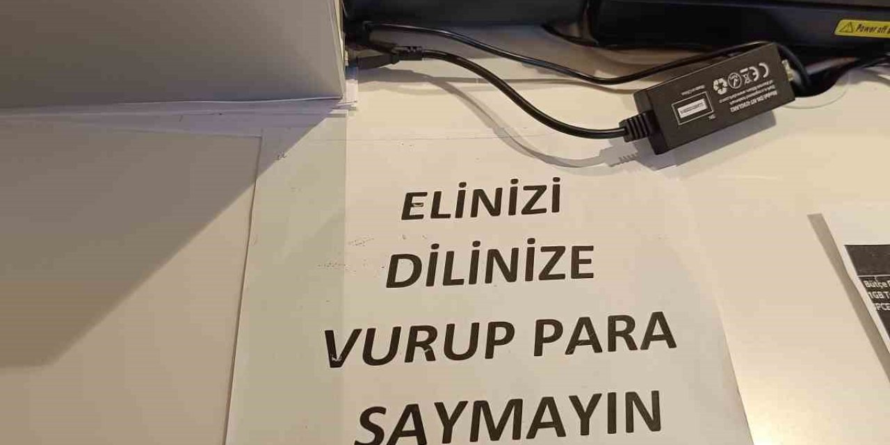 Eskişehir’de Esnafın Kasa Önüne Yazdığı Yazı Dikkat Çekiyor