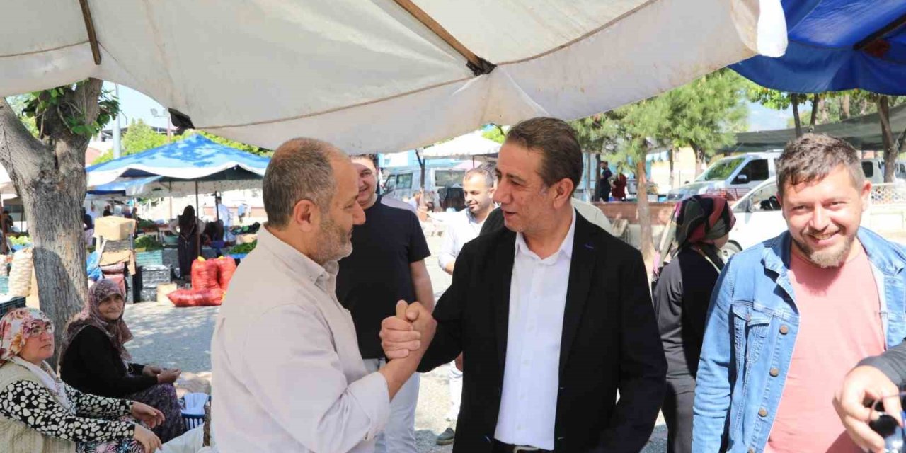 Başkan Yetişkin, Bayramı Vatandaşlarla İç İçe Geçirdi