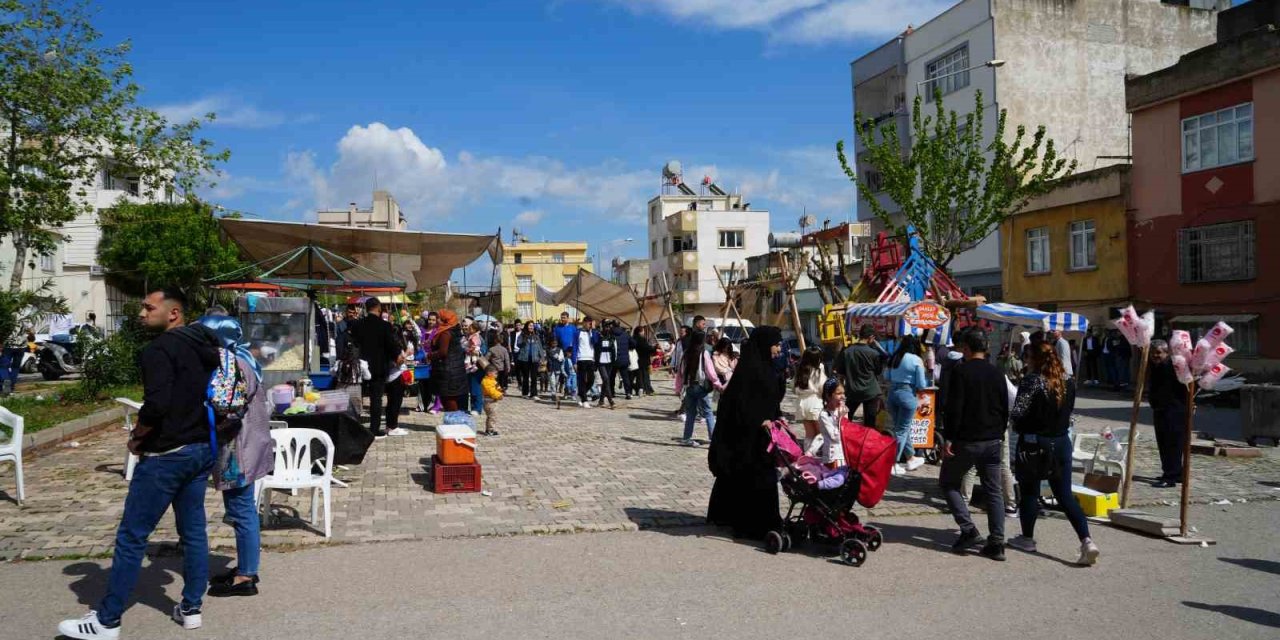 Kilis’te Çocuklar Bayram Yerinde Gönüllerince Eğlendi