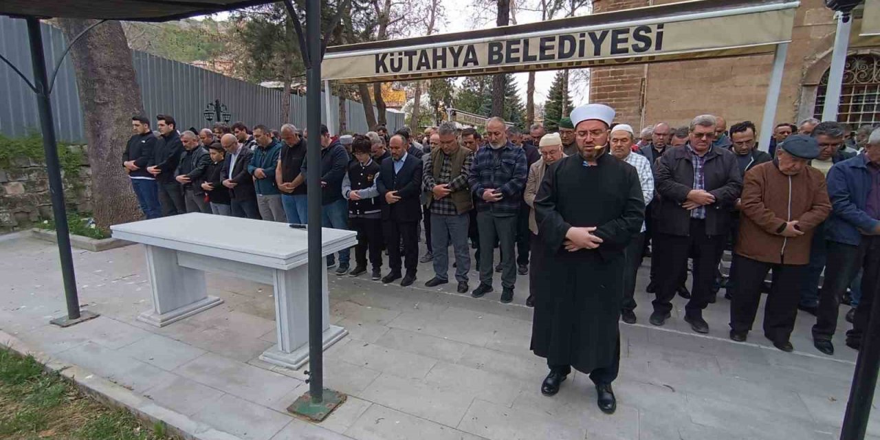 Kütahya’da Hamas Liderinin Oğulları Ve Torunları İçin Gıyabi Cenaze Namazı Kılındı