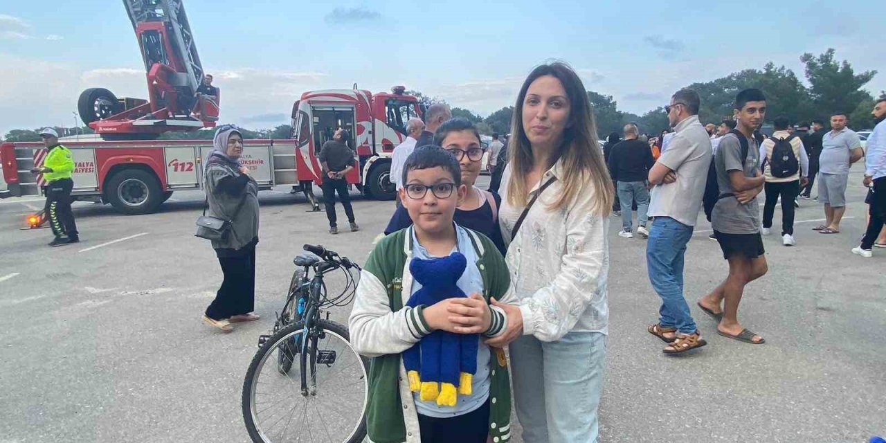 Antalya’da Teleferik Kabini Düştü, Seferlere Ara Verildi