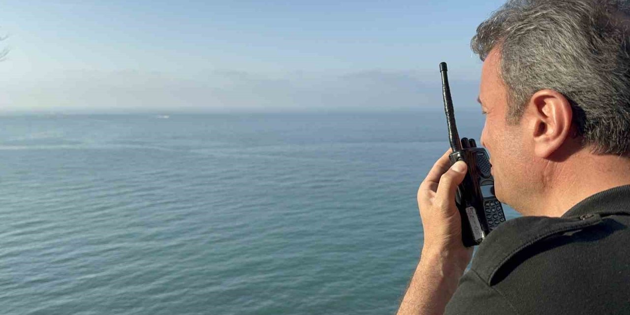 Denizdeki Cisim Ekipleri Harekete Geçirdi