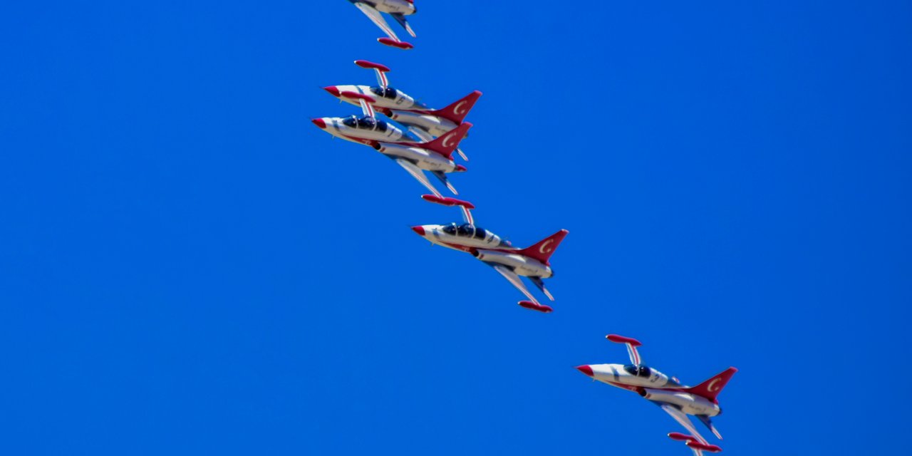 Prof. Dr. Güntürk: Türk Yıldızları 2025’ten İtibaren Hürjet’i Kullanacak