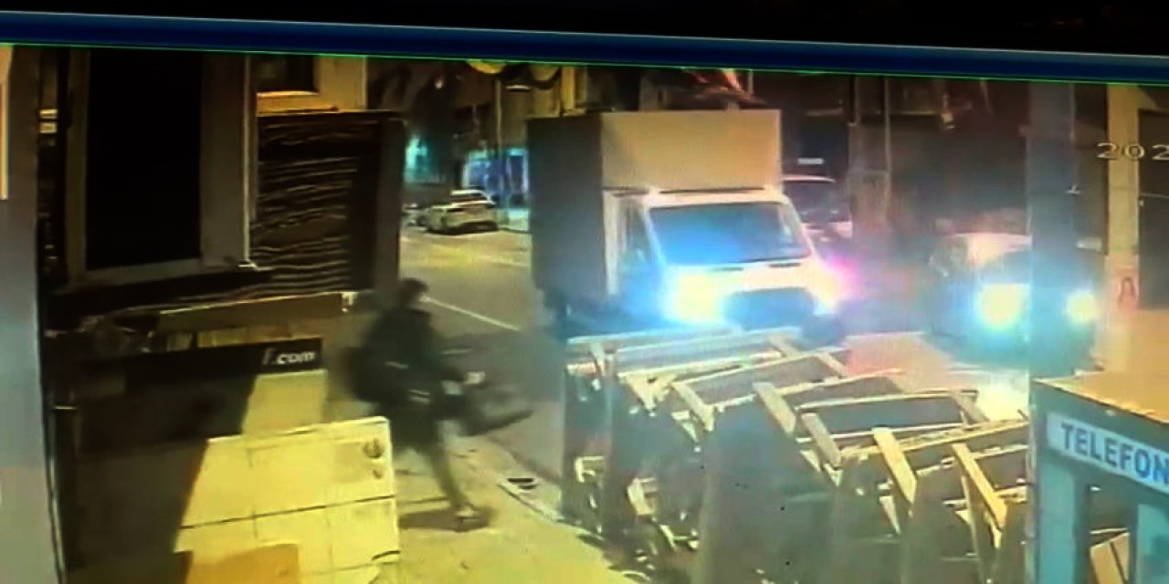 İstanbul- Avcılar’da Evine Girdikleri Kişiyi Bağlayıp, Para Ve Köpeğini Çaldılar