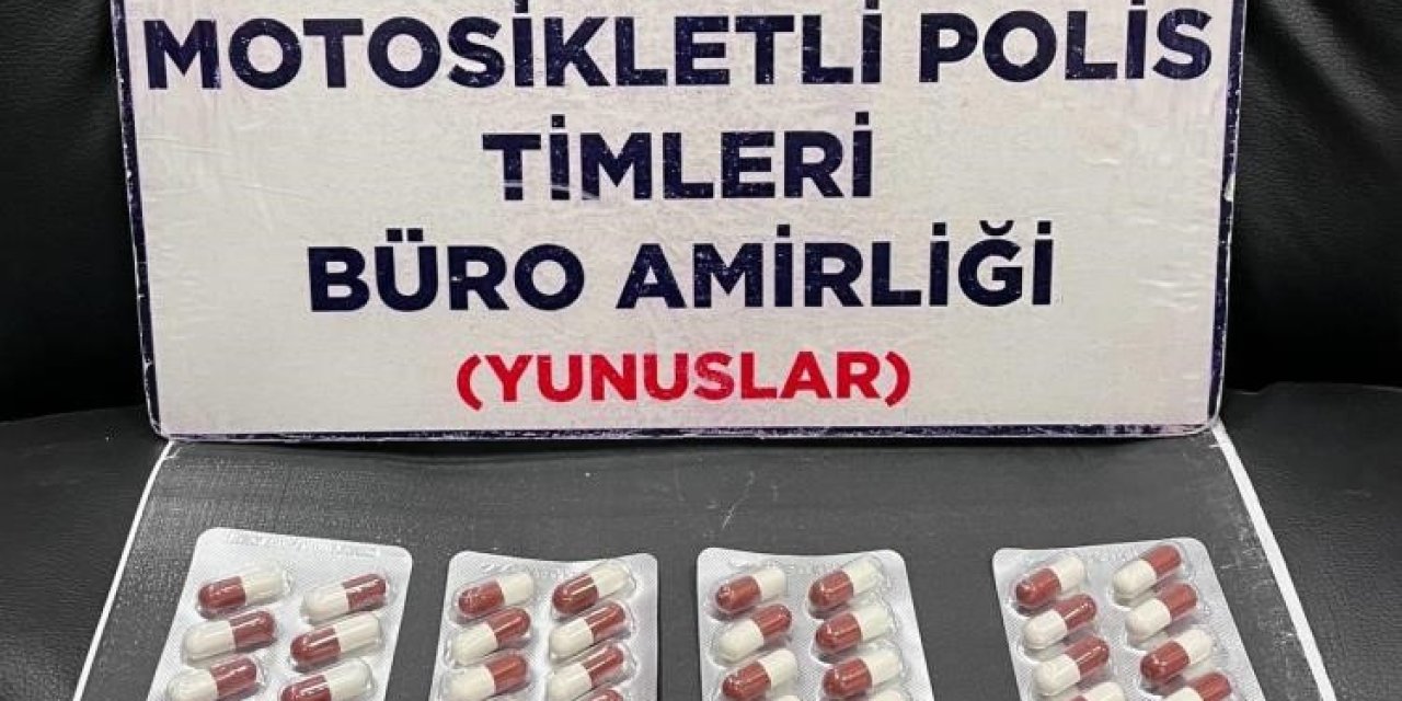 Kütahya’da 2 Kişinin Üzerinde Uyuşturucu Hap Ele Geçirildi