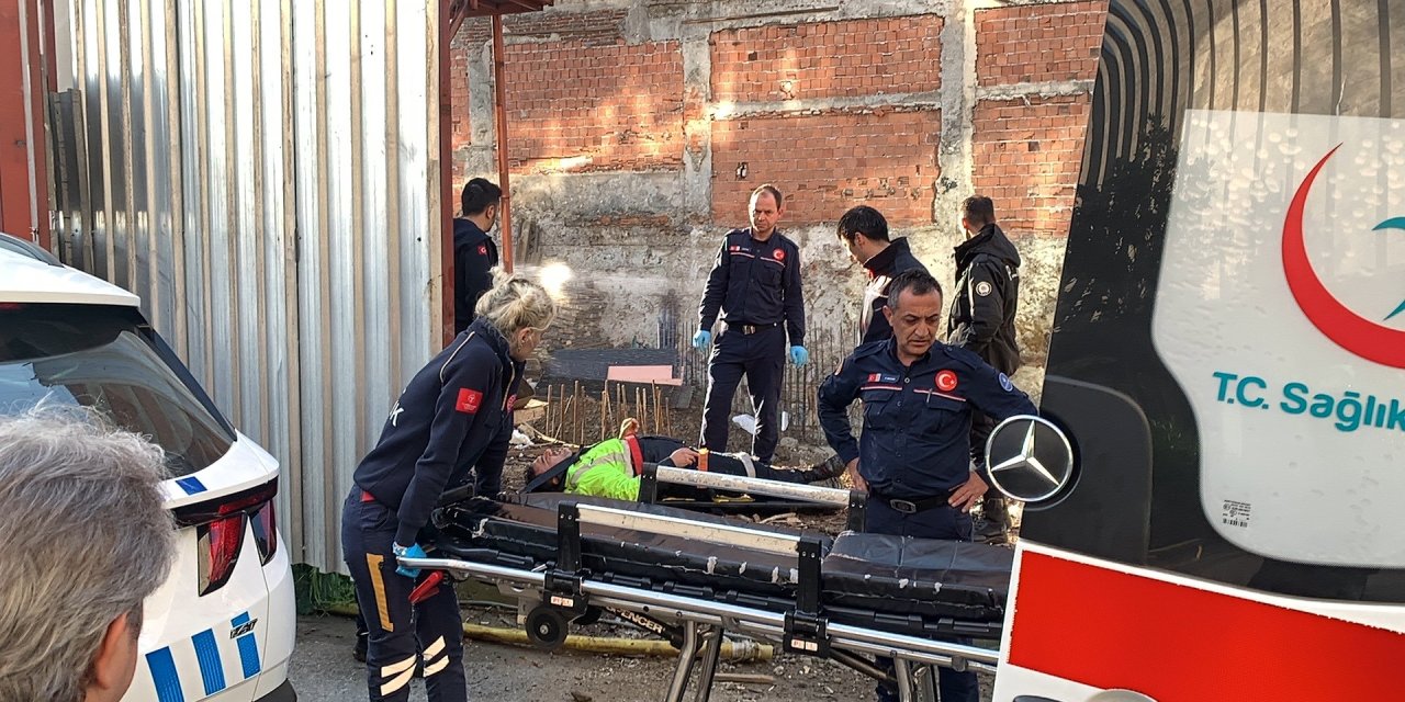 İstanbul- Beyoğlu'nda İnşaat Temelinde Toprak Kaydı: 1 Yaralı
