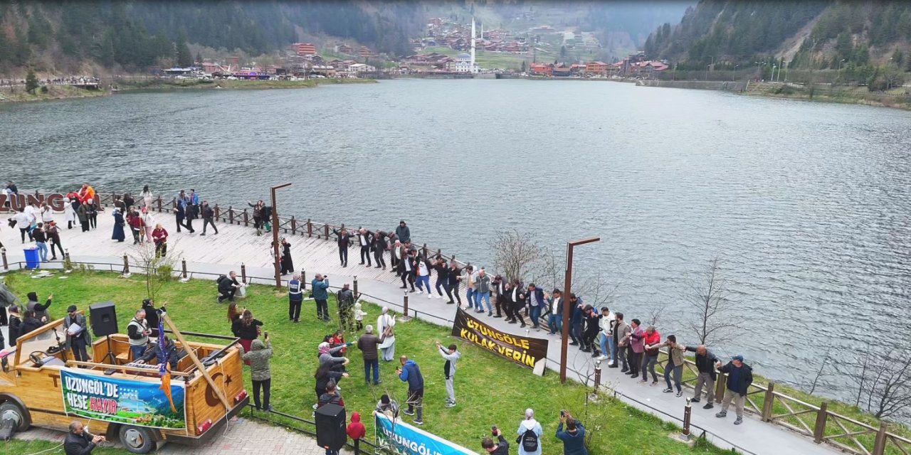 Uzungöl’de ‘Horonlu-gollü’ Hes Protestosu