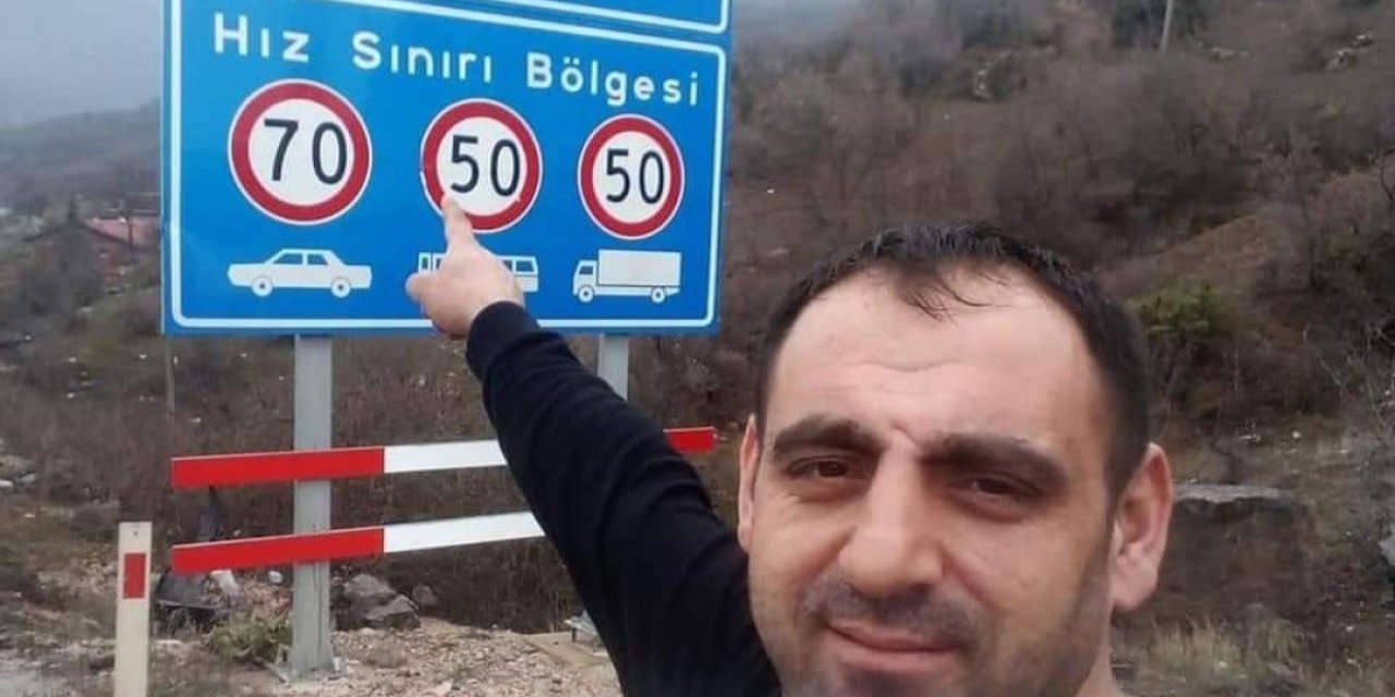 Aynı Kazada Ölen Annesinin Yanına Defnedildi