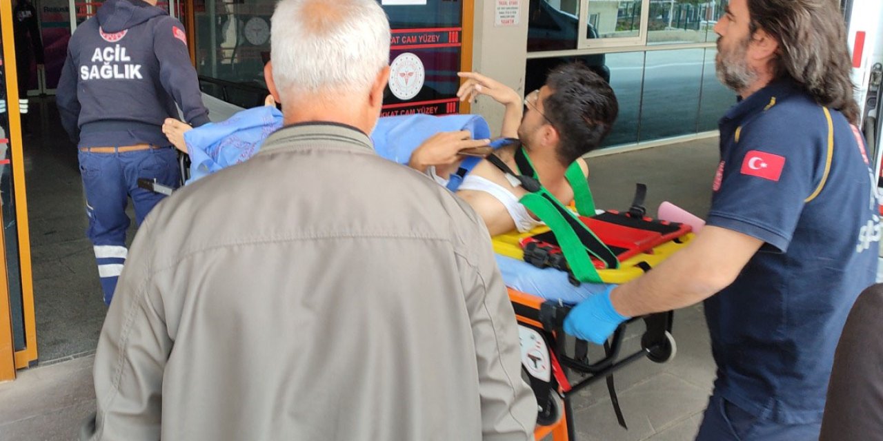 Anne, Ayaklarını Çapa Makinesine Kaptıran Oğlunu Kurtarırken Kolundan Yaralandı